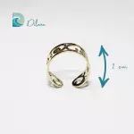 Anillo de acero con diseño de olas