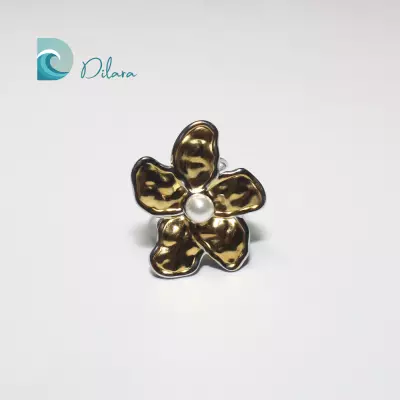 Anillo Flor Dorada con Perla