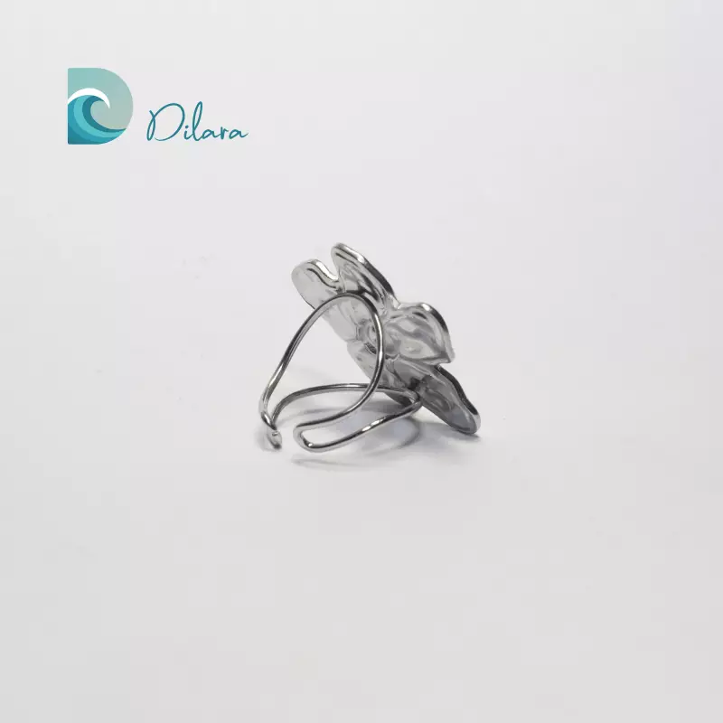 Anillo Flor Dorada con Perla