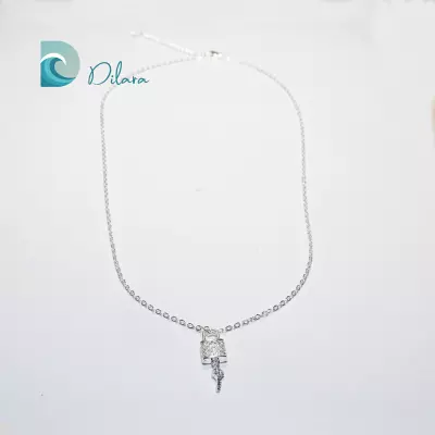 Colgante Candado Plateado con Brillantes