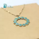 Collar Dorado con Colgante de Corazones Turquesa