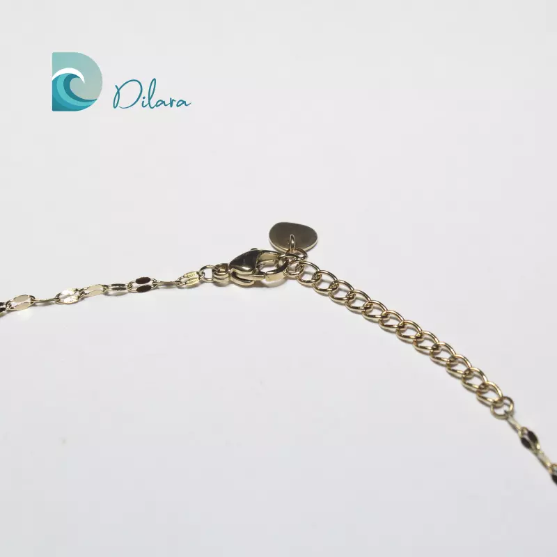 Collar Dorado con Colgante de Corazones Turquesa