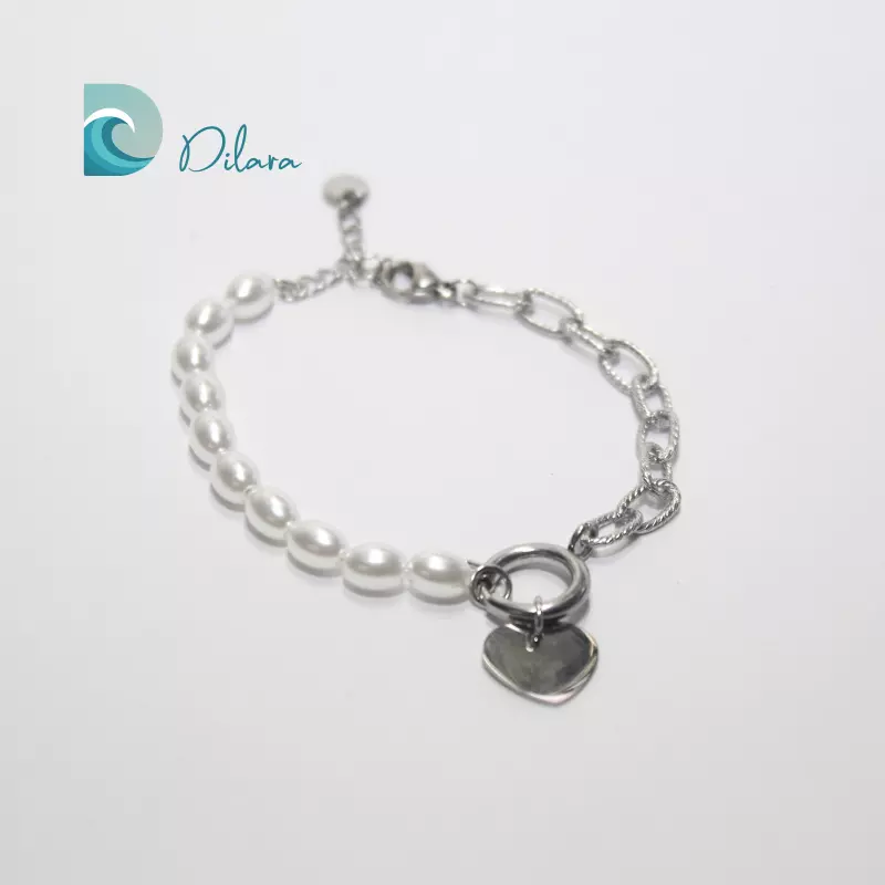 Pulsera de Acero y Perlas con Colgante de Corazón